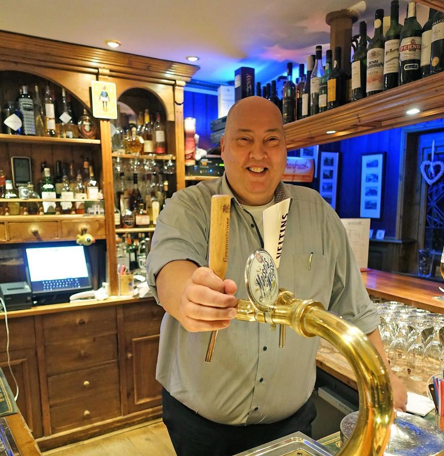 Hotel Restaurant De Hoogt Maasdam Eksteriør bilde