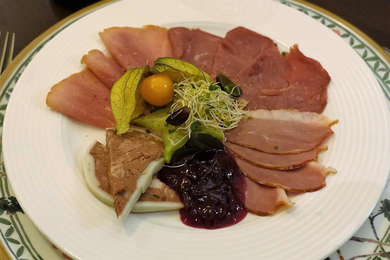 Hotel Restaurant De Hoogt Maasdam Eksteriør bilde